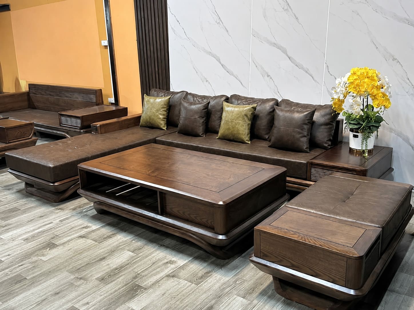 sofa chân thuyền