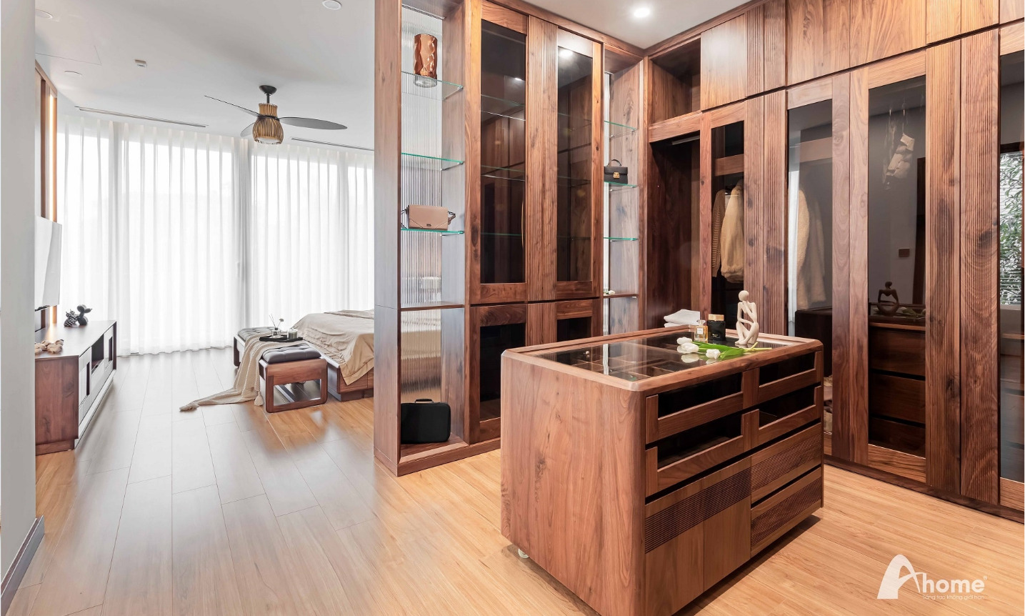 Tủ đựng đồ nhiều ngăn giúp tiết kiệm không gian