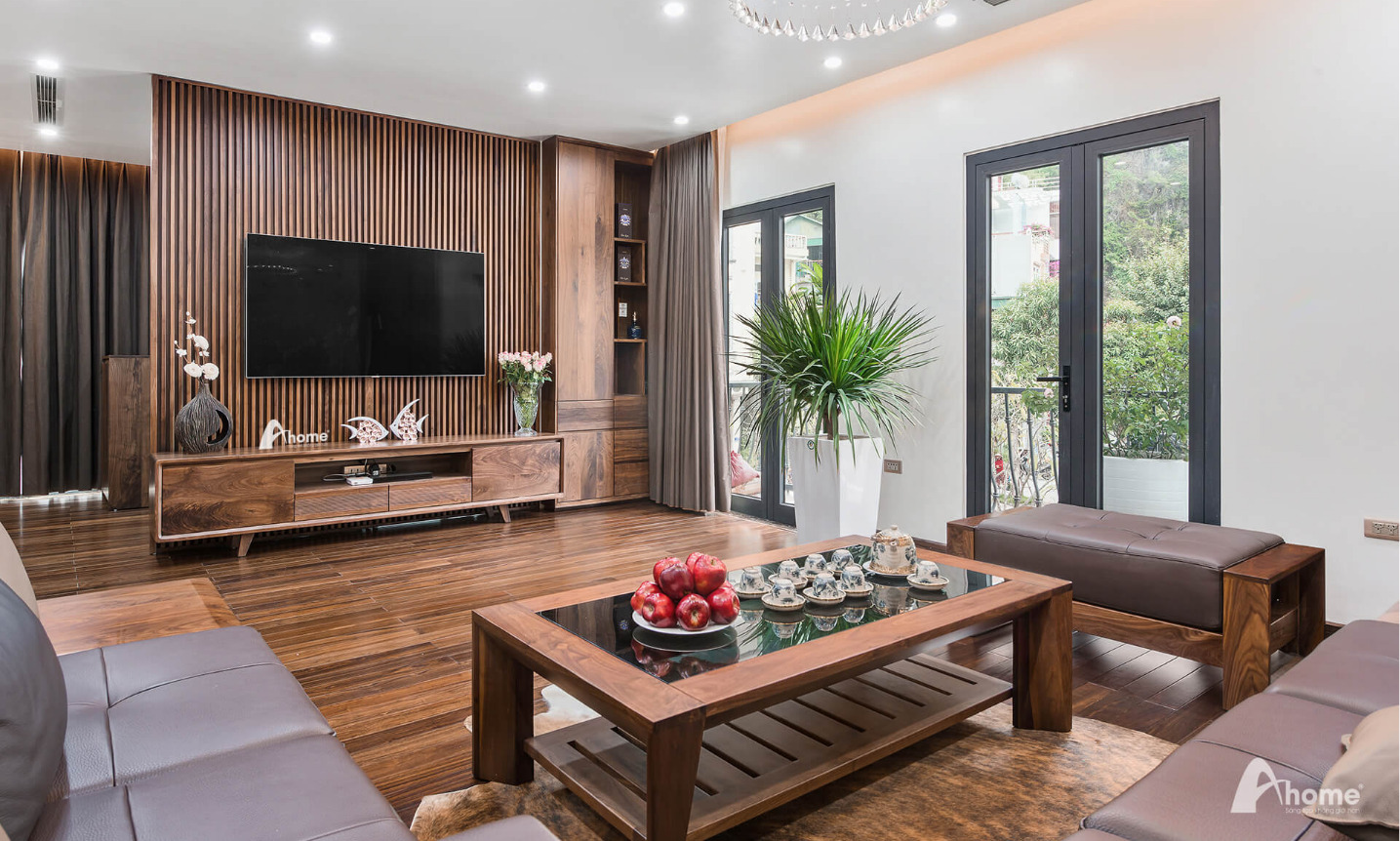 Mẫu phòng khách biệt thự gỗ óc chó Vinhomes Quảng Ninh